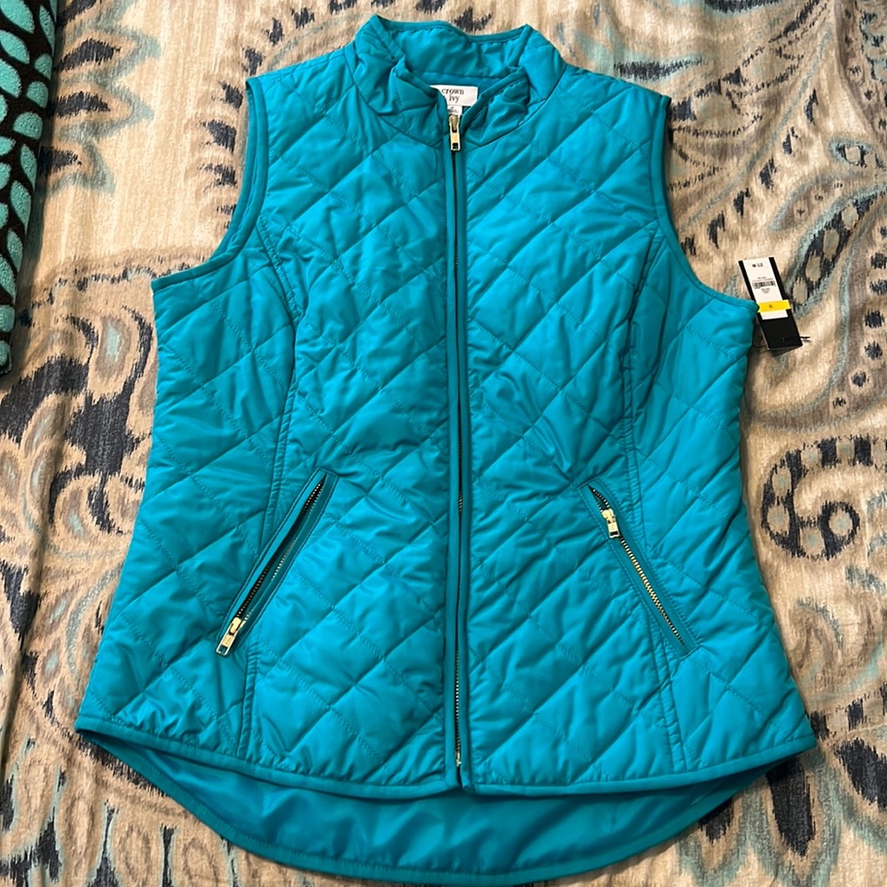 Crown & Ivy Vest